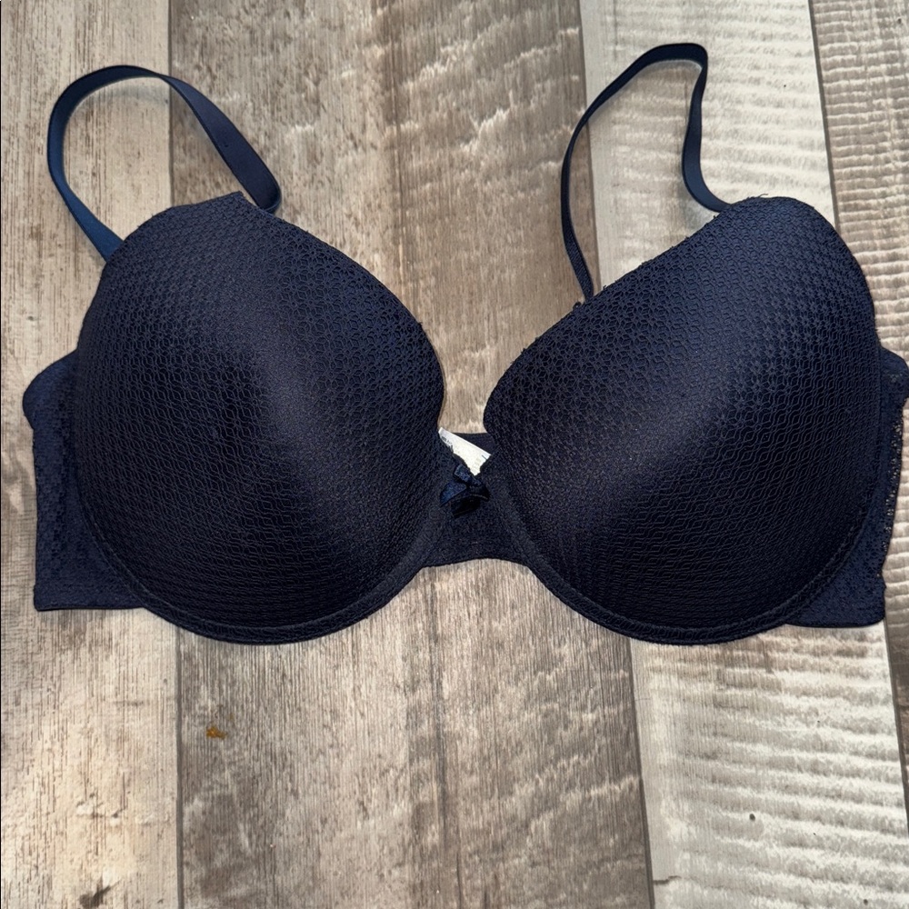 Laura Ashley Navy Textured Bra-size 40DD